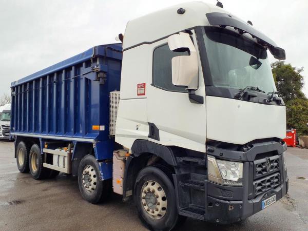 RENAULT C460 8X4 BULK TIPPER D/BAR