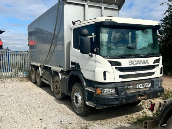 SCANIA P410 8X4 BULK TIPPER