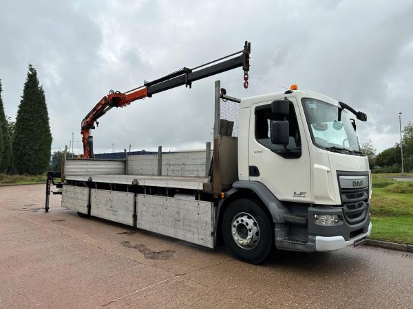 DAF LF 220 18 TON DROPSIDE CRANE