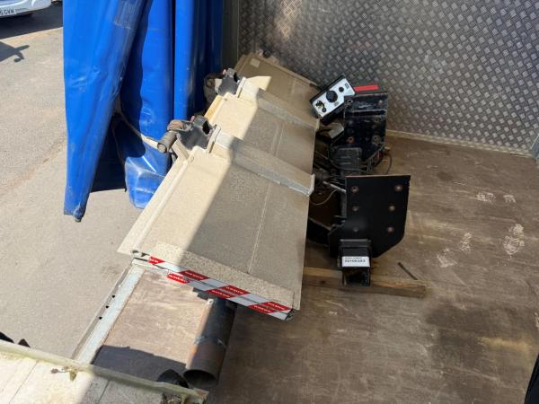 ANTEO UNDERSLUNG TAIL LIFT