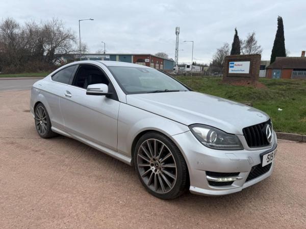 MERCEDES-BENZ C220 CDI AMG