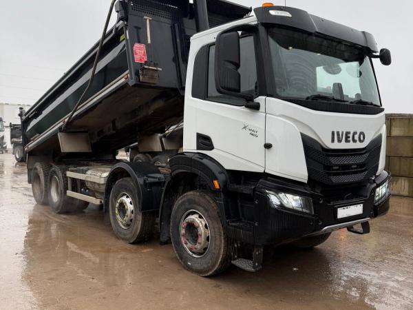 IVECO X-WAY 420 8X4 STEEL TIPPER