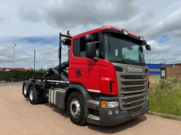 SCANIA G320 6X2 HOOK LOADER