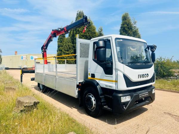 IVECO EUROCARGO 180E25 DROPSIDE CRANE