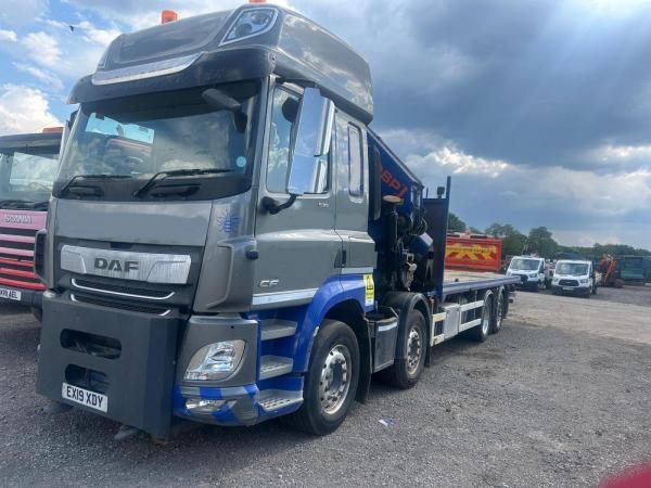 DAF CF 530 8X2 FLAT 65 TON CRANE
