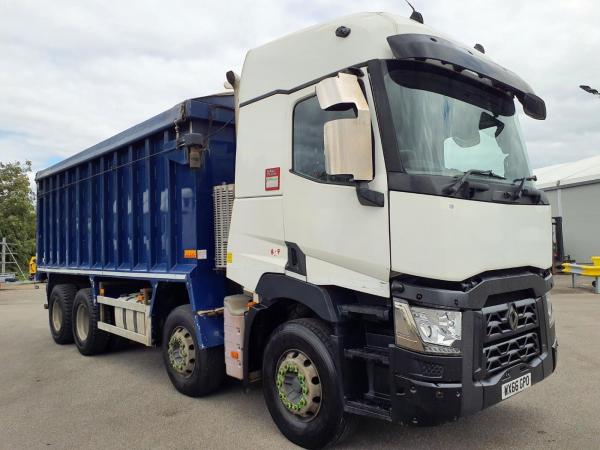 RENAULT C430 8X4 BULK TIPPER
