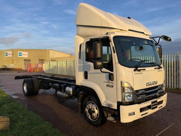 ISUZU F135 240 13.5 TON CHASSIS CAB