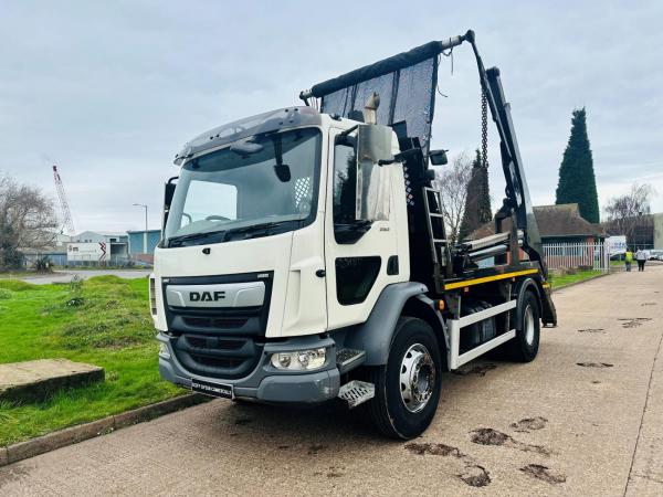 DAF LF 260 18 TON SKIP LOADER
