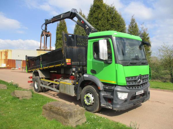 MERCEDES-BENZ AROCS 1824 18 TON DROPSIDE TIPPER GRAB